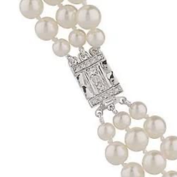 JBK Faux Cream Pearls - Picture 4 of 9